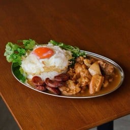 ข้าวหน้าไก่ไข่ดาว