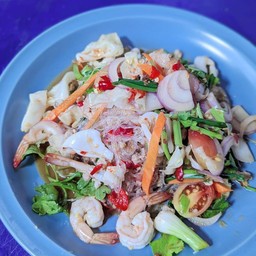 ยำวุ้นเส้นทะเล