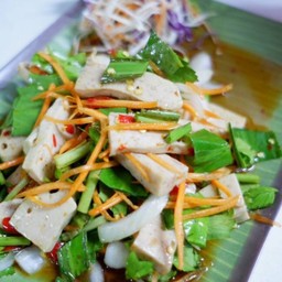 ยำหมูยอ