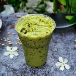 ชาเขียวเย็น แก้ว 16 oz (น้ำแข็งหลอดเล็ก)