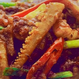 หนวดปลาหมึกผัดพริกเผาบะเต็ง(ทวีชัย)