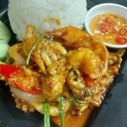 ข้าวพริกเผาทะเลรวม