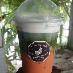 ชาไทยท็อปด้วยชาเขียว