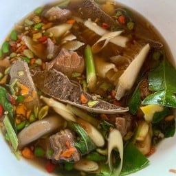 เนื้อต้มบ้านสิงห์-สามพระยา 1