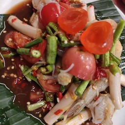 ตำไหลบัวกุ้งสด + ไข่แดงเค็ม