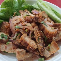 ! ลาบหมูกรอบ ราดข้าว
