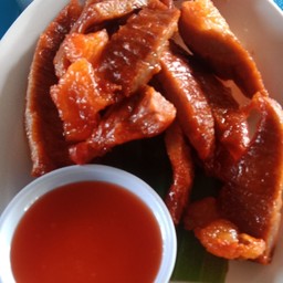 เนื้อทอดแดดเดียวราดข้าว