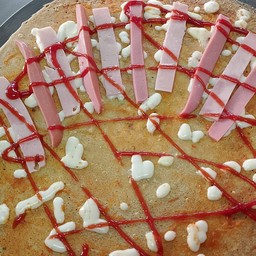 พิชช่า+ชีส+ไส้กรอก+แฮม