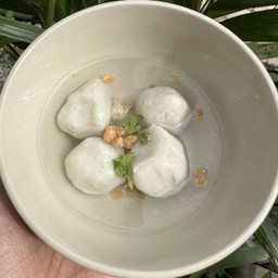 ลูกชิ้นปลาลวก 4 ลูก