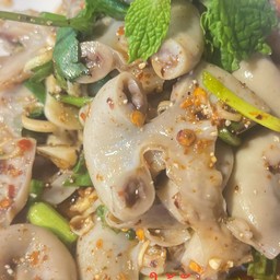 ลาบใส้ตัน