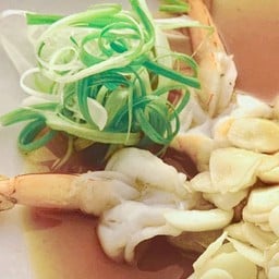 กุ้งนานึ่งกระเทียม