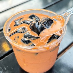 พุดดิ้งชาไทยเฉาก๊วย