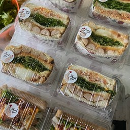 บ้านแซนวิช(Adillah)