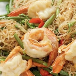 ผัดหมี่กระเฉดกุ้งสด