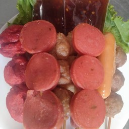 ลูกชิ้นรวมทอดจัมโบ้พิเศษกินทั้งครอบครัวน้ำจิ้มรสเด็ด