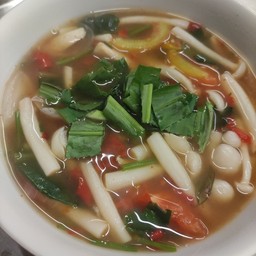 ต้มแซ่บเห็ดรวม