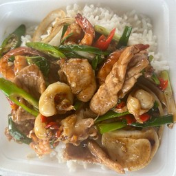 ผัดพริกสดรวมมิตร