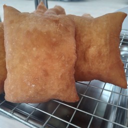 ปลาท่องโก๋ยัดใส้นม