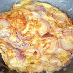 ข้าวไข่เจียวหอมแดง