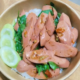 ไส้กรอกผัดโหระพา