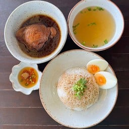 ข้าวไก่ตุ๋น