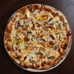 Pizza Prosciutto Funghi
