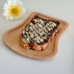 ปังแผ่นนูเทลล่าอัลมอนด์