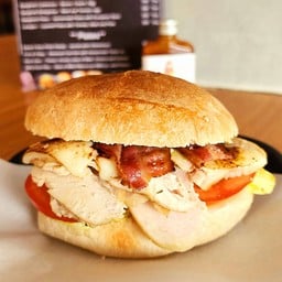 Roast chicken sandwich