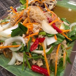 ยำวุ้นเส้นหมูสับ