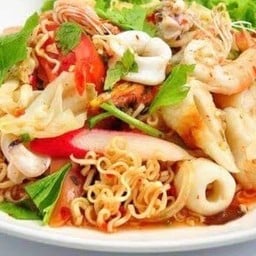 ยำแซ่บvsอาหารตามสั่ง