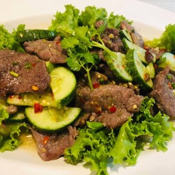 ยำเนื้อ