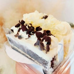 เค้กตัดชิ้นชอค+วนิลา