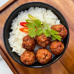 ข้าวหมูทอดก้อน