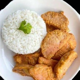 ข้าวหมูยอทอดน้ำจิ้มแจ่ว