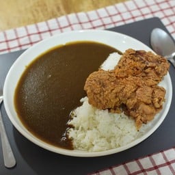 ข้าวแกงกะหรีไก่ทอด ไซส์ M