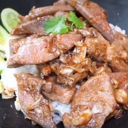 ข้าวหน้าตับกระเทียม