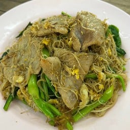 เส้นหมี่ผัดซีอิ๊ว