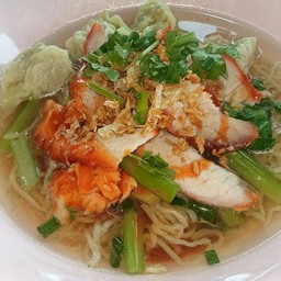 บะหมี่เกี๊ยวหมูแดง น้ำใส