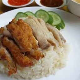 ร้านเจ๊แอนข้าวมันไก่+เตี๋ยวไก่ตุ๋นมะระ