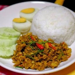ข้าวคั่วกลิ้งหมู+ไข่ต้ม