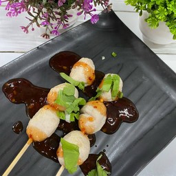 ลูกชิ้นหมูปิ้ง