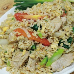 ข้าวผัดหมู