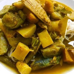 ขนมจีนแกงไตปลาพิเศษ