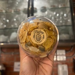 อัญชัญ เบอร์รี่