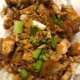 (เมนูใหม่)หมูกรอบผัดพริกเกลือ