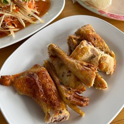 ครัวนกแก้ว ไก่ย่างวิเชียรบุรี & ครัวอีสาน