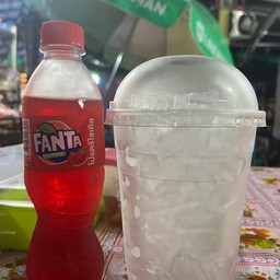 น้ำแดงแฟนต้าแก้วโอ่ง