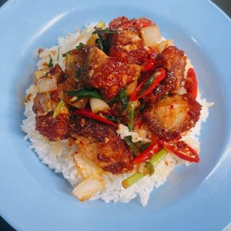 อาหารตามสั่ง ก๋วยเตี๋ยวหมูตุ๋น ข้าวมันไก่ บ้านตากับยาย