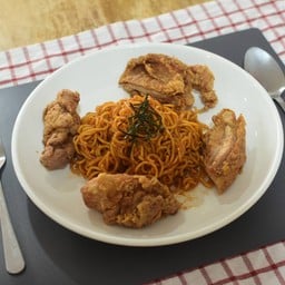 มาม่าเกาหลีเผ็ดแห้งไก่ทอด ไซส์ M