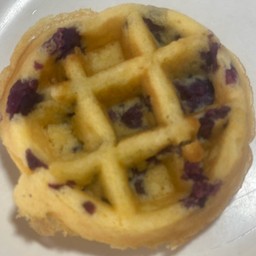 วาฟเฟิล ไส้มันม่วง